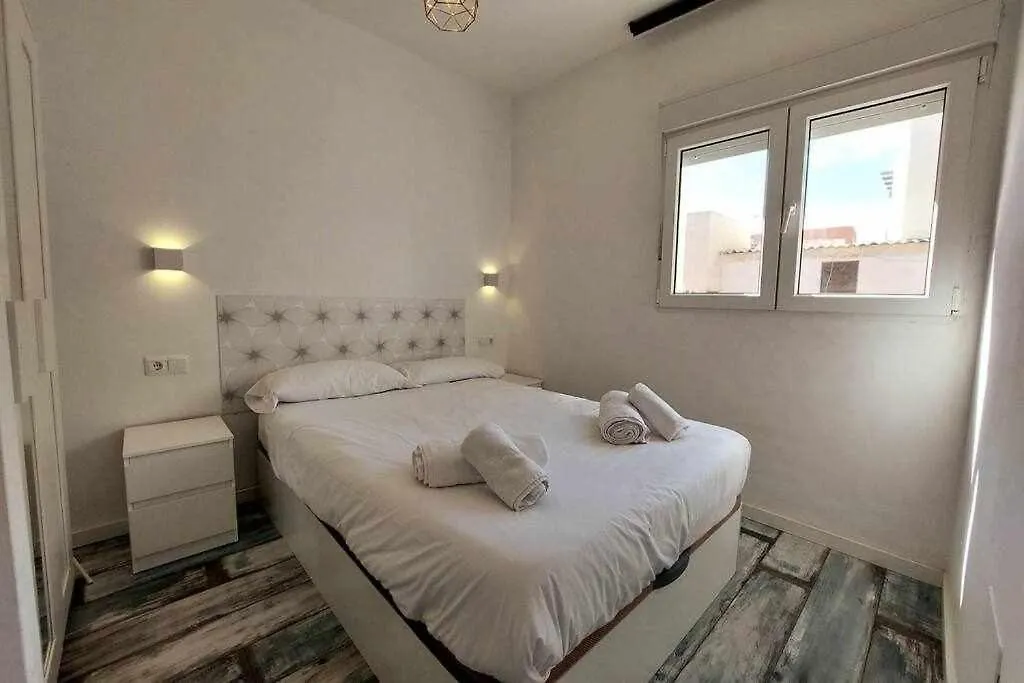 Bonito Apartamento En 2º Linea De Playa & Parking Apartment Malaga