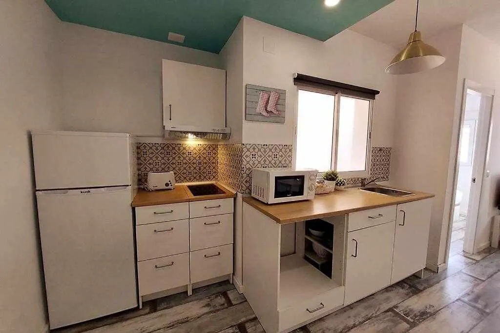 Bonito Apartamento En 2º Linea De Playa & Parking Apartment Malaga