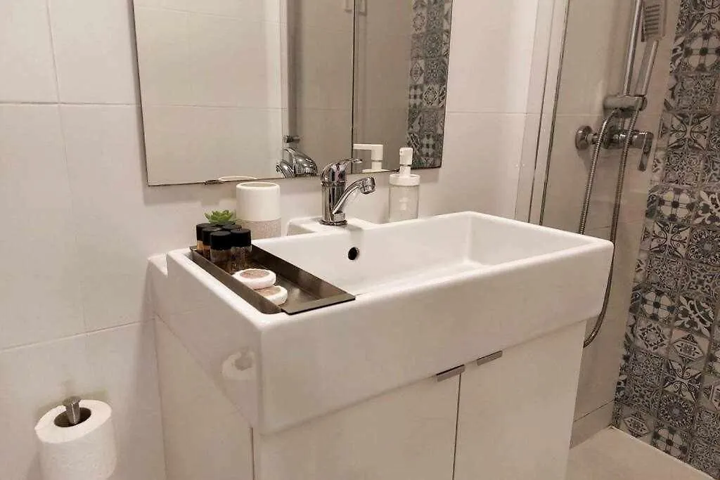 Bonito Apartamento En 2º Linea De Playa & Parking Apartment Malaga