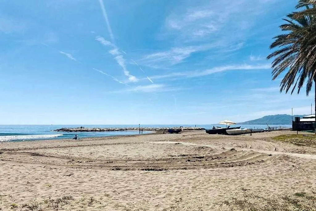 Bonito Apartamento En 2º Linea De Playa & Parking Apartment Malaga 0*,  Spain