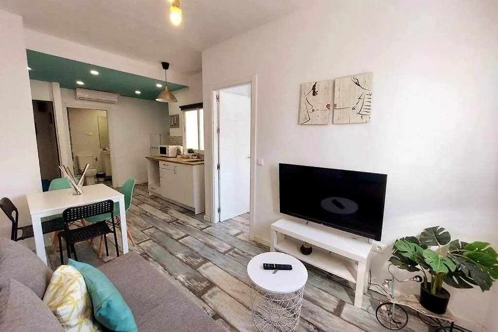 Apartament Bonito Apartamento En 2º Linea De Playa & Parking Malaga